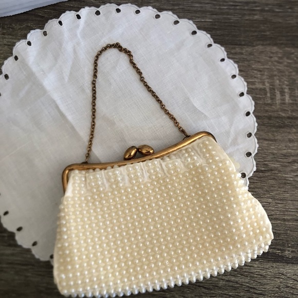 Vtg Faux Pearl Beaded Kiss Lock Clutch - Picture 1 of 14